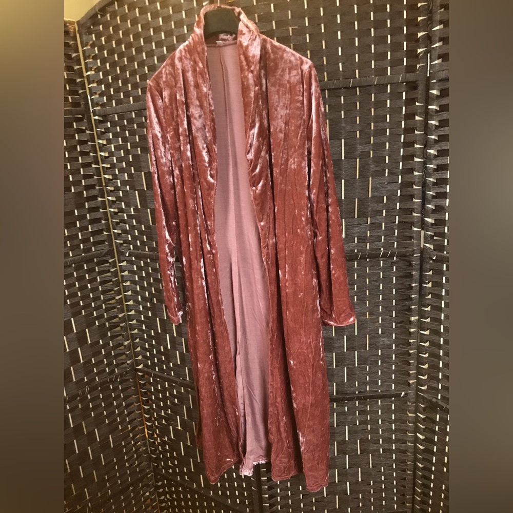 Rose Crushed Velvet Duster M stretchy jacket coat long sleeved pink